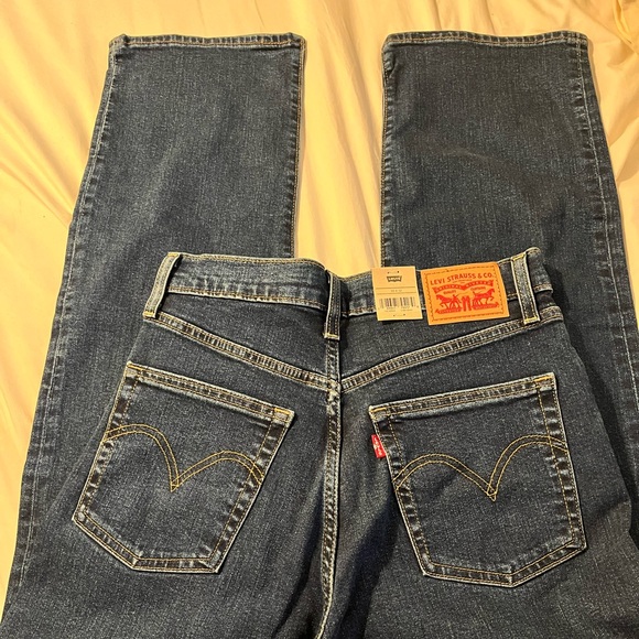 Levi's Dark Blue Straight Leg Women's Jeans - Picture 5 of 5